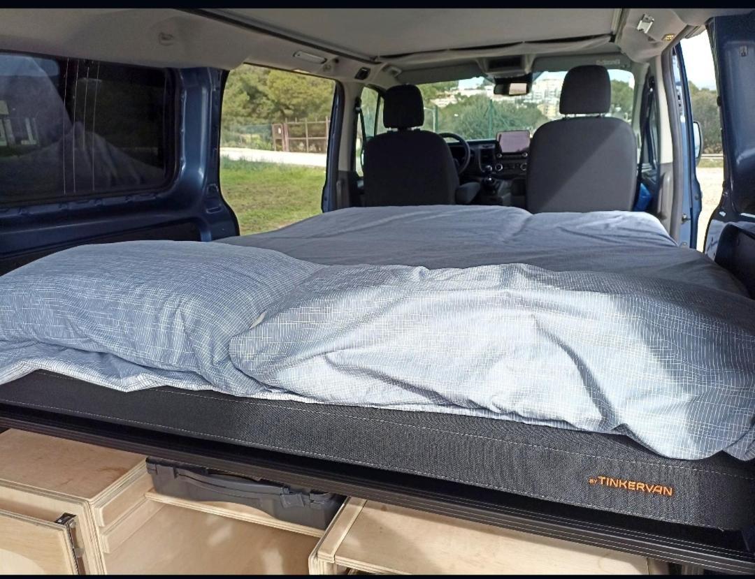 Campingplasser Ford Transit Custom Camper *